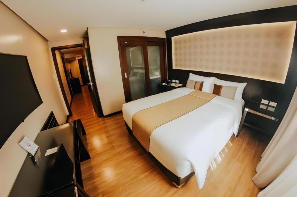 Grand Xing Imperial Hotel Iloilo City Kültér fotó