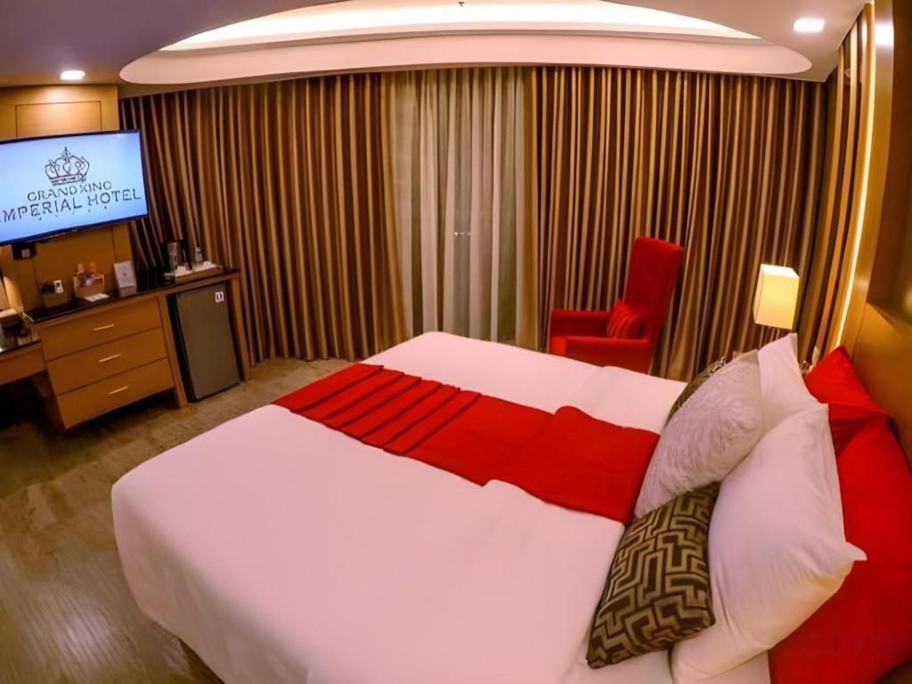 Grand Xing Imperial Hotel Iloilo City Kültér fotó